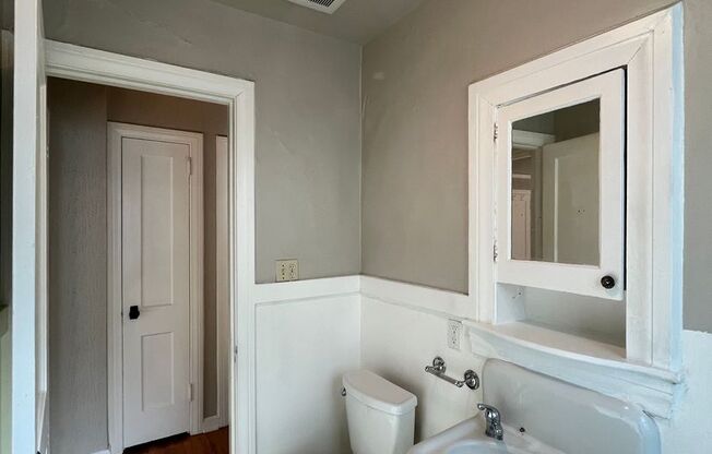 1 bed, 1 bath, $1,395, Unit 103