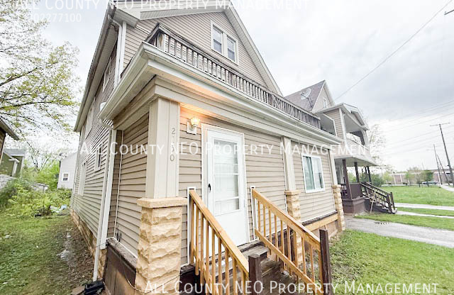 2850 E 102 ST