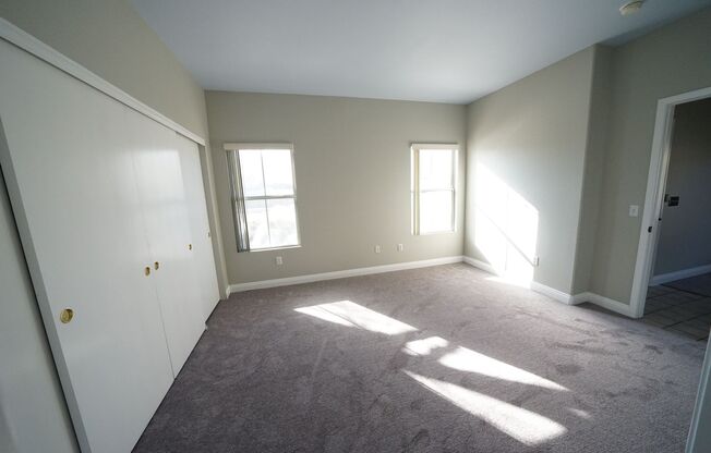 2 beds, 2 baths, $1,495, Unit Bldg #5
