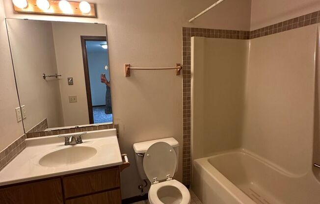 1 bed, 1 bath, $1,295