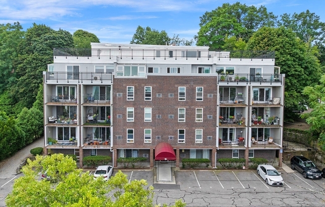16 ADDINGTON