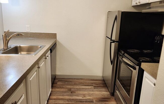 1 bed, 1 bath, 803 sqft, $1,695, Unit 253