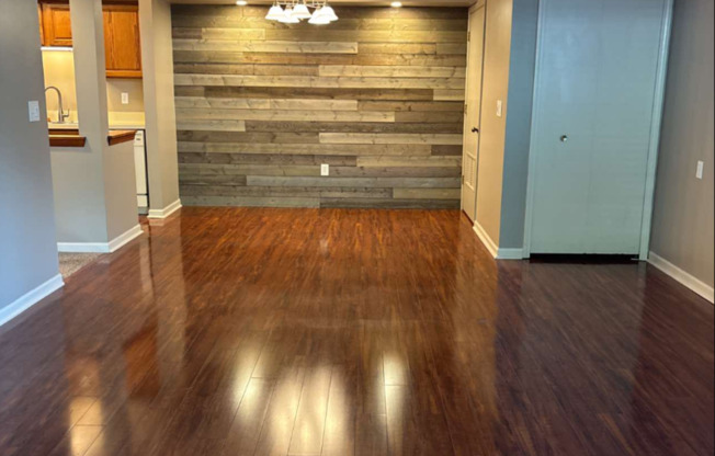 173 PINEWOOD CIR