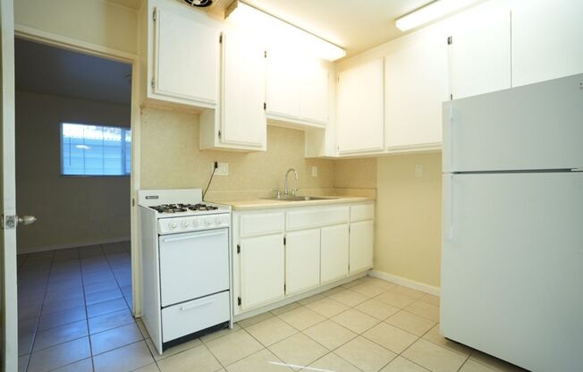 1 bed, 1 bath, $1,900, Unit 603-J