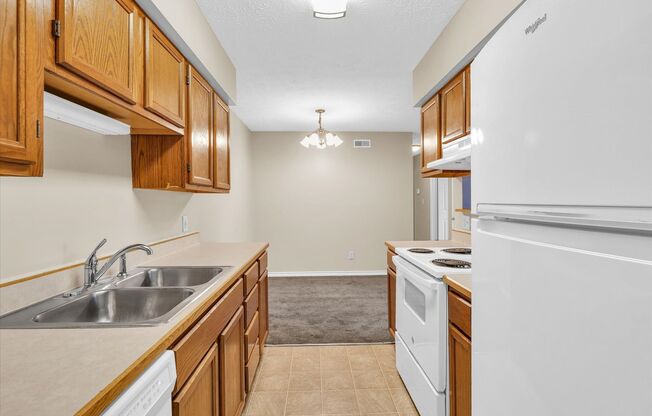 2 beds, 2 baths, 1,014 sqft, $1,194, Unit K7