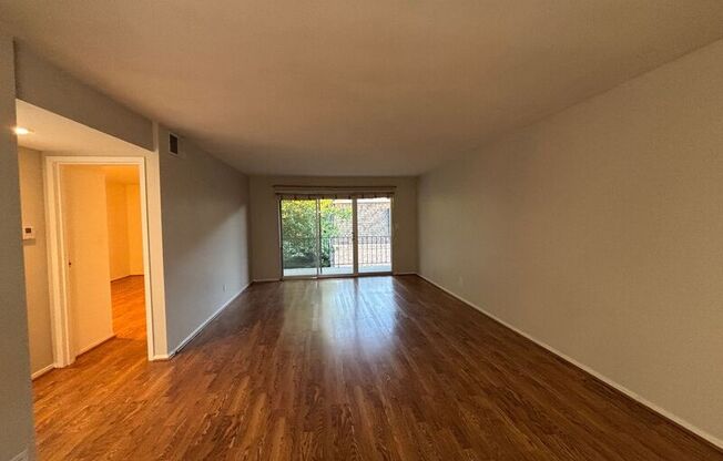 5105 W 75 ST