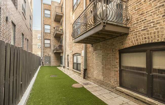 Lincoln Square Commons Dog Run