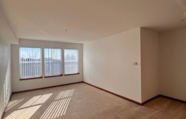 1 bed, 1 bath, 638 sqft, $1,695, Unit A104