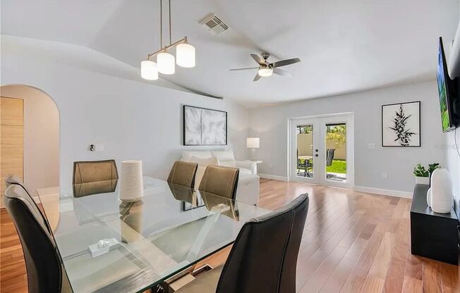 Designer-Remodeled Gem in Ashington Park | 3 Bed, 2 Bath Single-Family Stunner Near UCF!