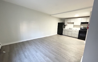 2 beds, 1 bath, $2,500, Unit 1