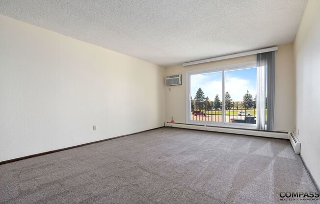 1 bed, 1 bath, 709 sqft, $1,045, Unit 2215-129
