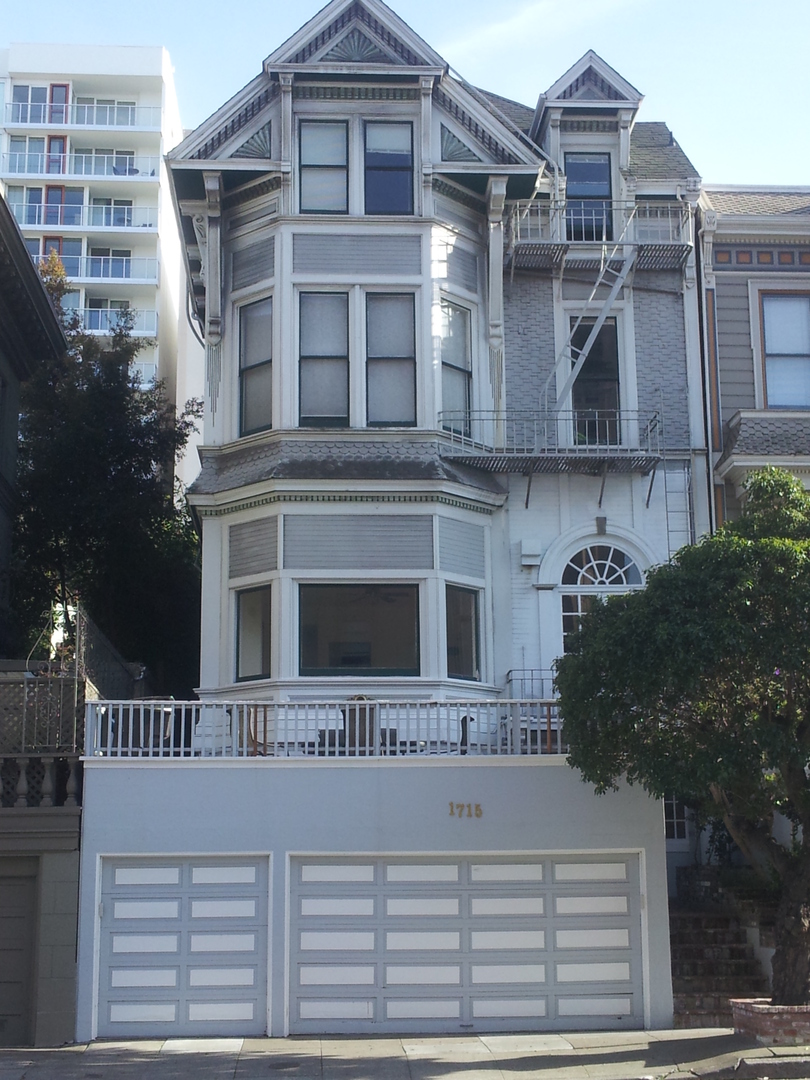 1715 Broadway St.