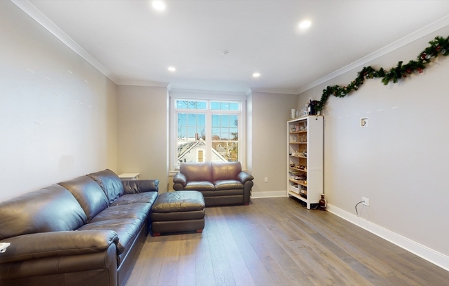 353 SUMMER ST