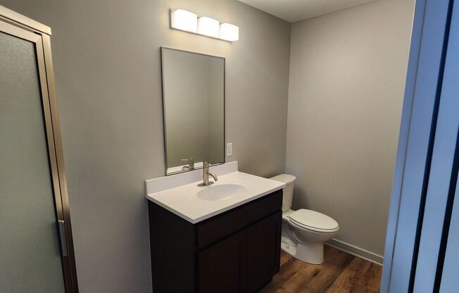 1 bed, 1.5 baths, 806 sqft, $1,350