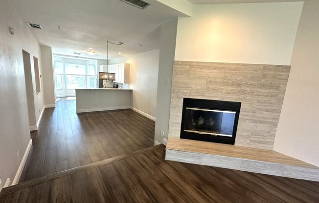 TIERRA VERDE - Updated Unfurn. Annual - 3 BR/3.5 BA, 2 CG Tandem Garage