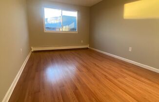 2 beds, 1 bath, 800 sqft, $1,925, Unit 148-20