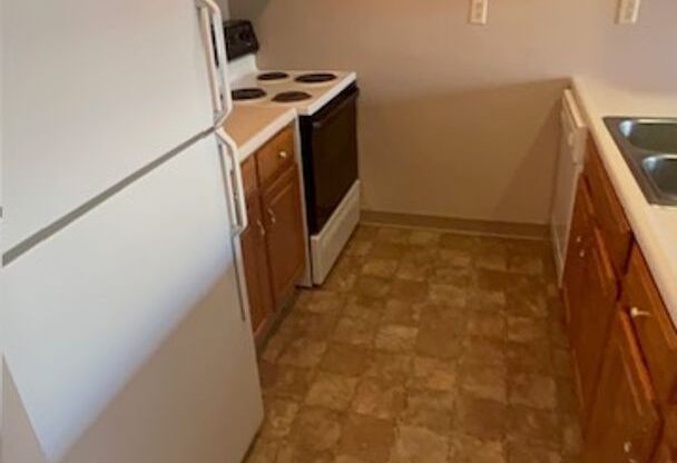 1 bed, 1 bath, 615 sqft, $859, Unit 227