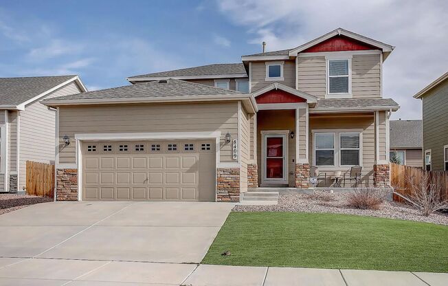 BEAUTIFUL 4BD HOME in NE COL SPGS w/ MAIN-LEVEL MASTER SUITE & AC - Security Deposit Alternative Available