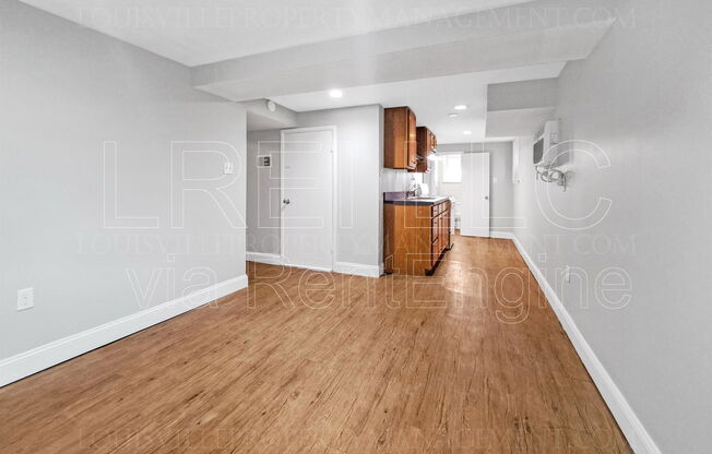 1035 BAXTER AVE