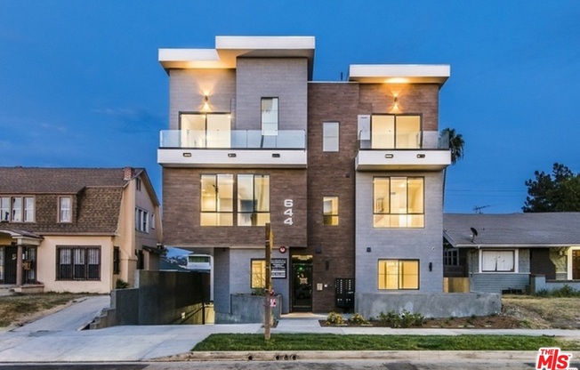 644 N Normandie Ave.