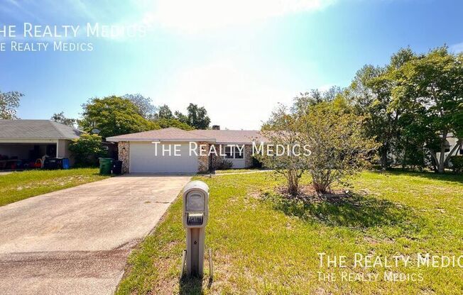 1073 LEEWARD DR