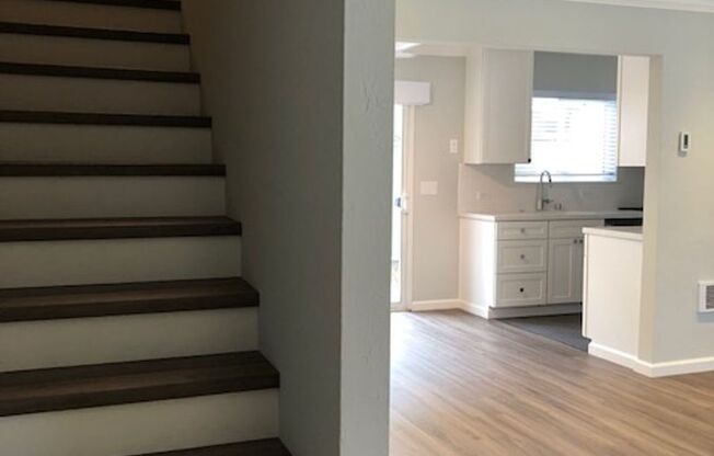 2 beds, 1.5 baths, 1,000 sqft, $3,595, Unit 27