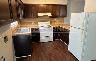 2 beds, 1.5 baths, 1,100 sqft, $825, Unit D