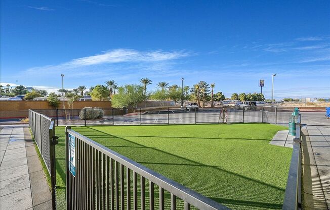 1 bed, 1 bath, $2,499