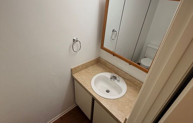 2 beds, 1.5 baths, 1,050 sqft, $1,150, Unit #57