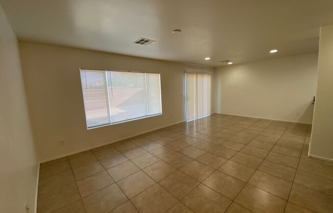 3 bed/2.5 bath in Mountains Edge 89178