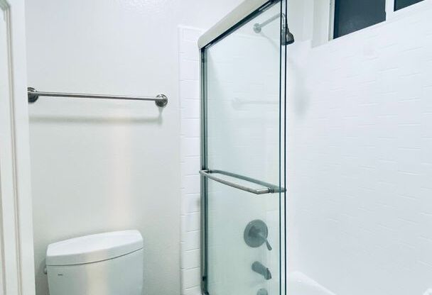 1 bed, 1 bath, $1,745, Unit 045#49