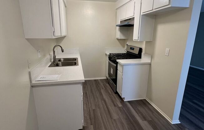 1 bed, 1 bath, 540 sqft, $1,645, Unit 24