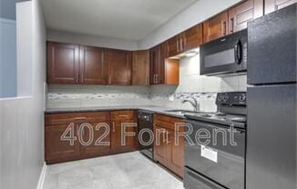 1410 1412 N 45 ST