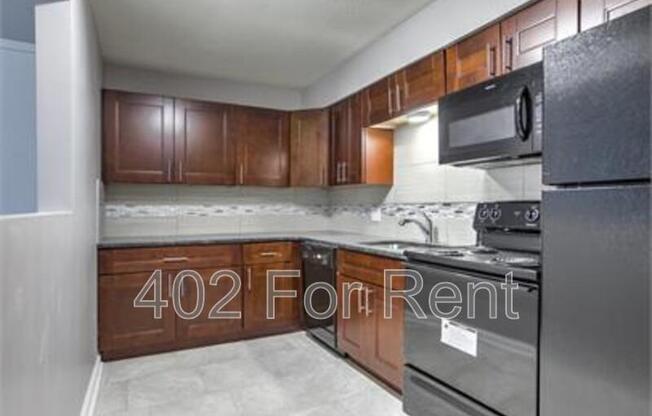 1410 1412 N 45 ST