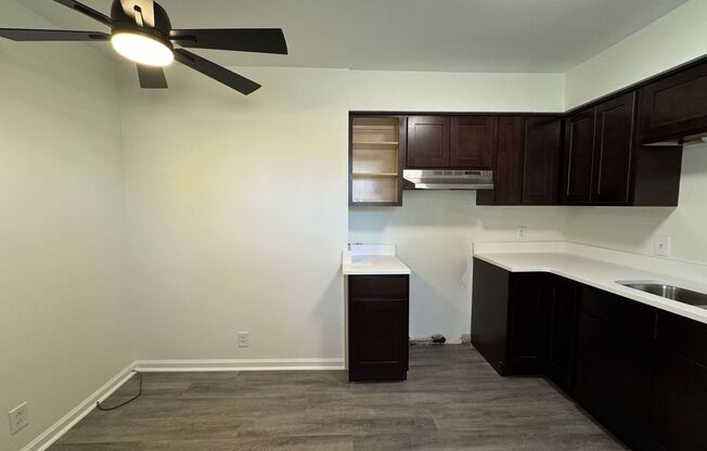 2 beds, 1 bath, 800 sqft, $1,575, Unit 3535