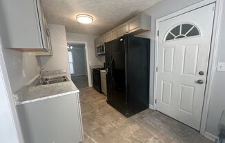 3 beds, 2 baths, $1,350