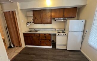 1 bed, 1 bath, 550 sqft, $1,195, Unit 7