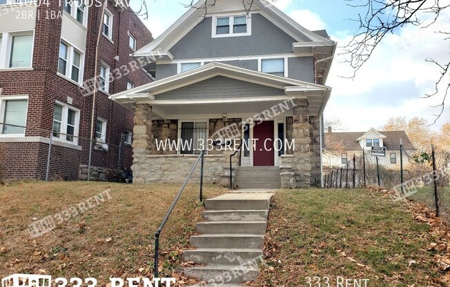 4004 TROOST AVE