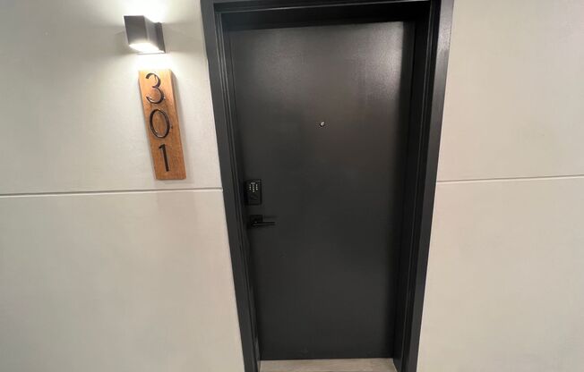 1 bed, 1 bath, 504 sqft, $1,800, Unit 301