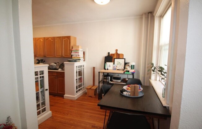 1 bed, 1 bath, 750 sqft, $2,500, Unit 33
