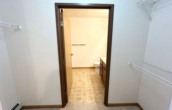 3 beds, 2 baths, 1,160 sqft, $1,360, Unit 800-301