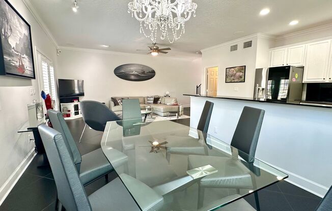 Bright, breezy & convenient: Your wew St. Pete townhome awaits! /3Bedroom 2.5Baths