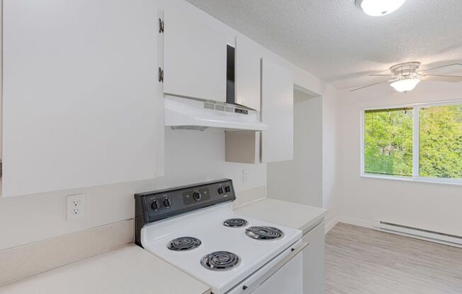 2 beds, 2 baths, 986 sqft, $1,695, Unit 1403