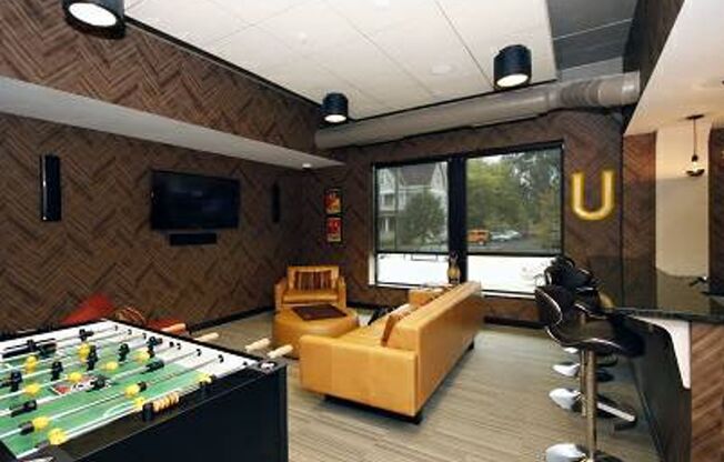 1 bed, 1 bath, $700, Unit 204-B