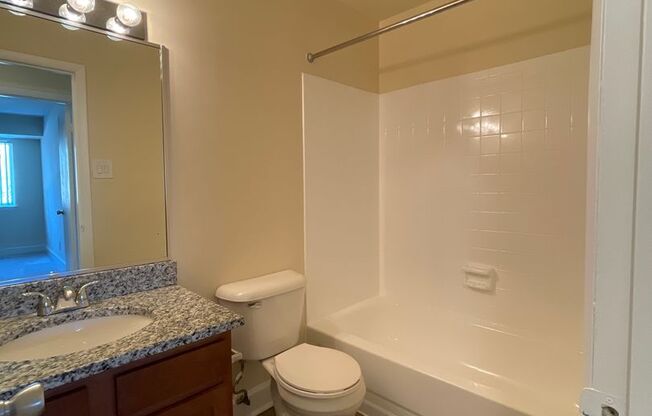 2 beds, 2 baths, 1,000 sqft, $1,975, Unit 14227 #301