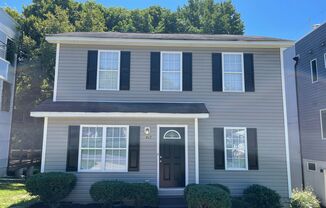 Beautiful 4BR/2BA Just Minutes Away From Uptown Charlotte!