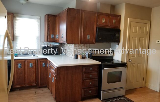 3 beds, 1 bath, $1,475