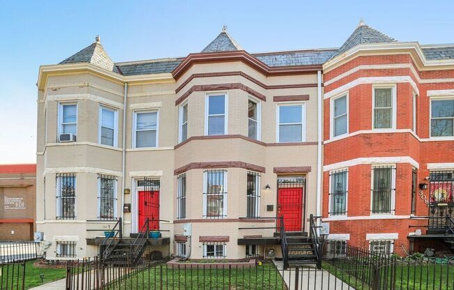 306 R ST NW