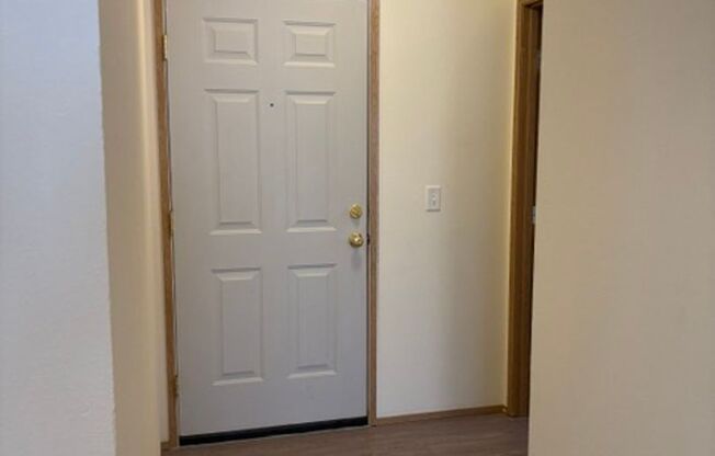 3 beds, 2 baths, 1,002 sqft, $1,800, Unit 63-305