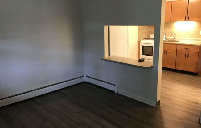 1 bed, 1 bath, 682 sqft, $1,215, Unit GL55010